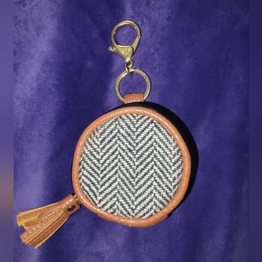 Itzy Ritzy Pod Pouch